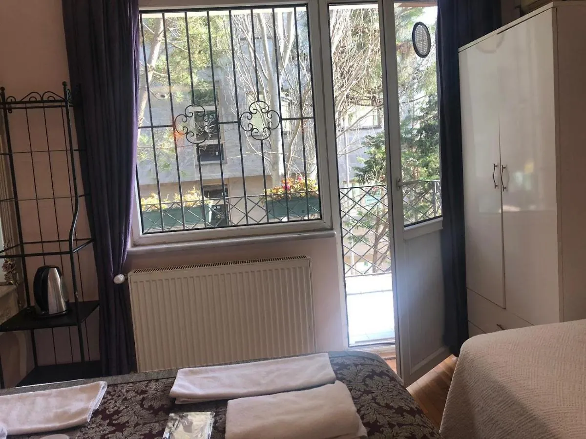 Yesim Suit Apart 1E Istanbul Turkey