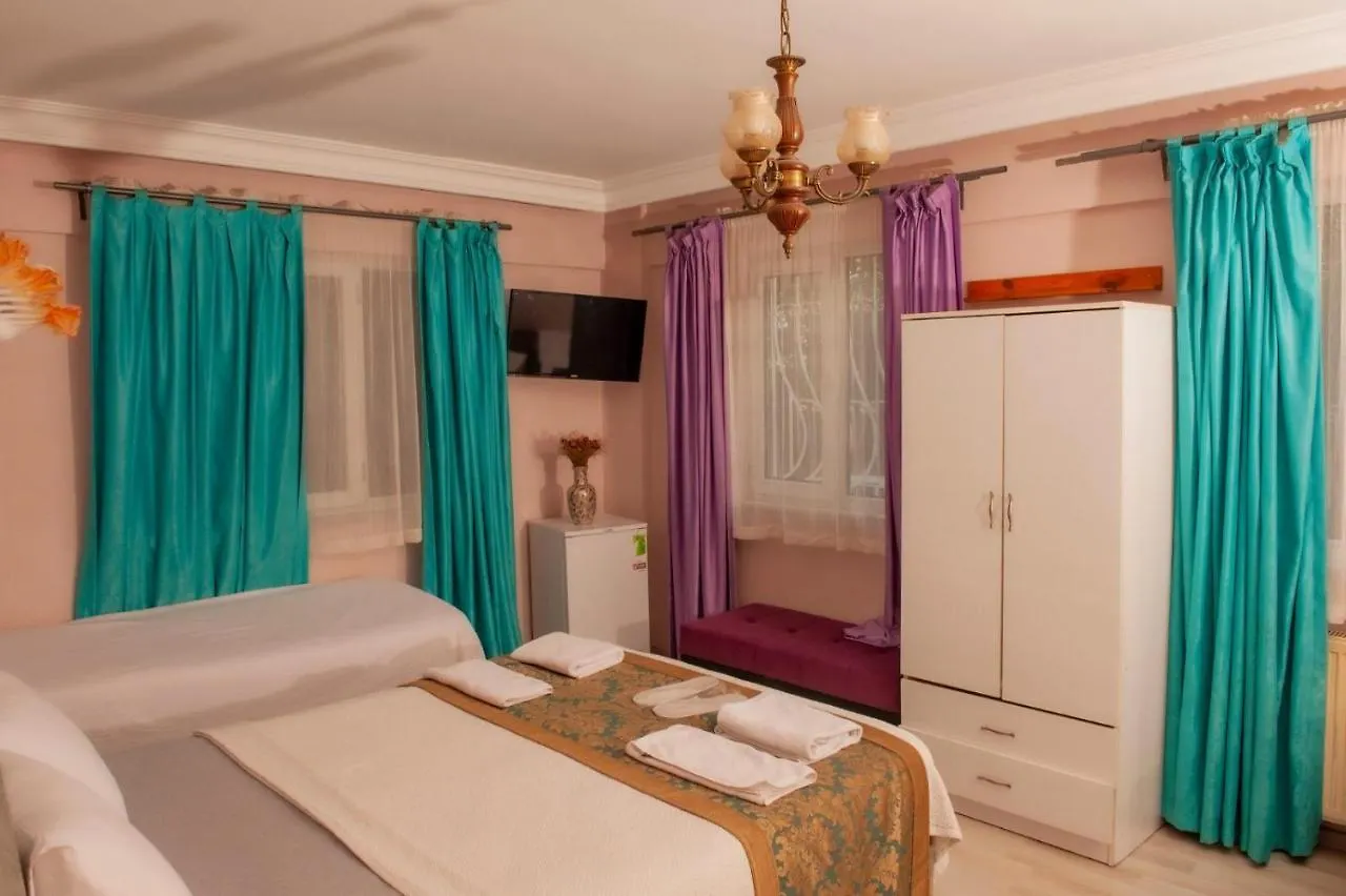 Yesim Suit Apart 1E location